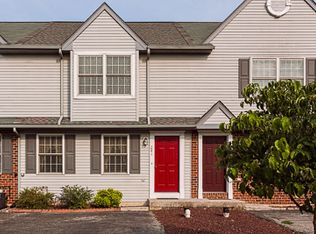 241 Quaking Aspen Ln, Marietta, PA 17547