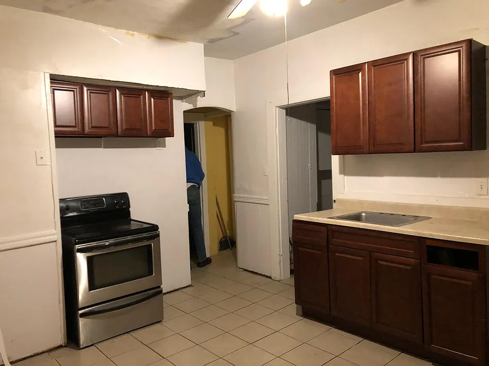 171 Liberty St #1