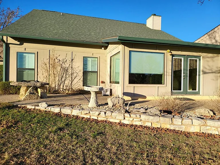 547 Fairway Dr — Photo 13