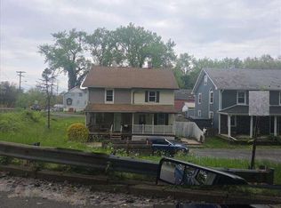 4 Front St, Easton, PA 18042