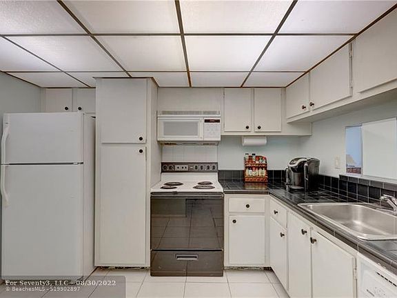 5th image of 740 S Federal Hwy APT 209