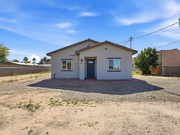 3rd image of 551 W Thurber Rd