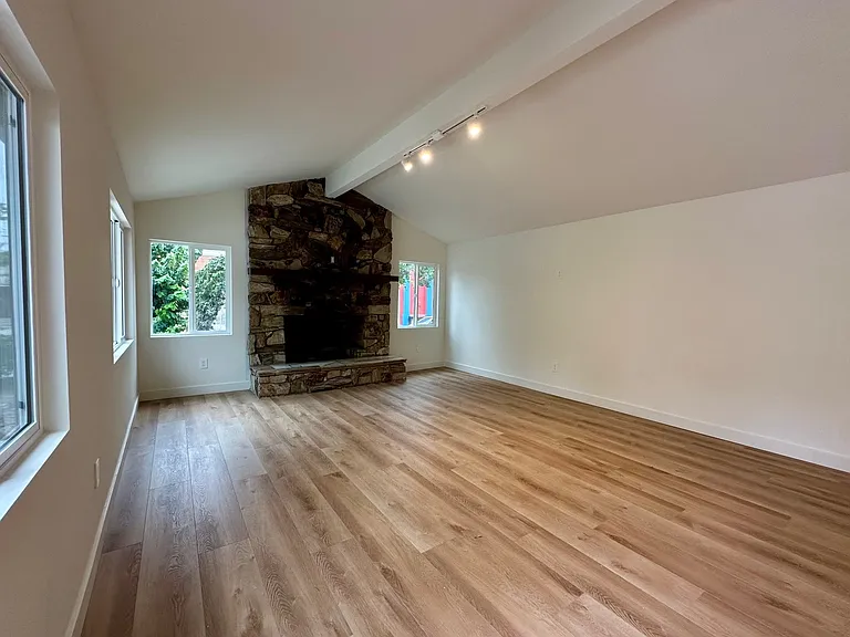 2539 S Cloverdale Ave #1 — Photo 8