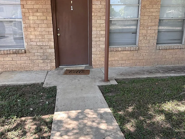 5 Charles Pl #1 — Photo 6