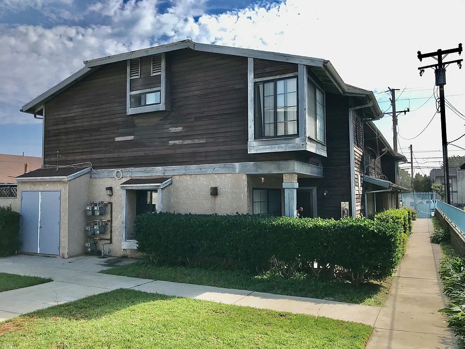 Townhouse style property