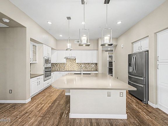 4th image of 15550 S 5TH Avenue #164