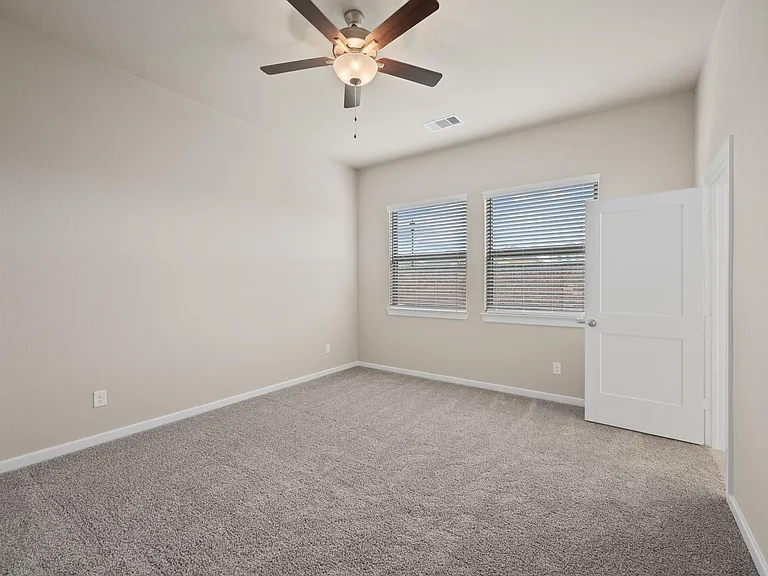 932 Malibu Shore Ln — Photo 11