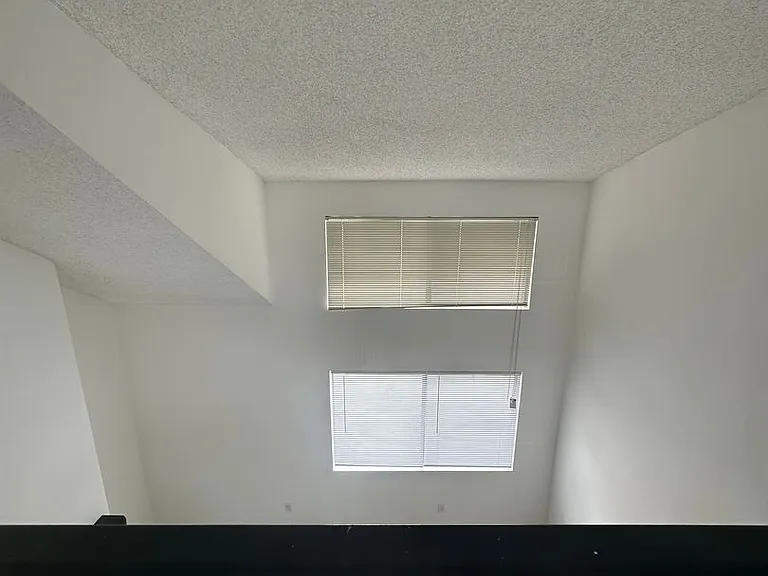 10135 Hillhaven Ave — Photo 23