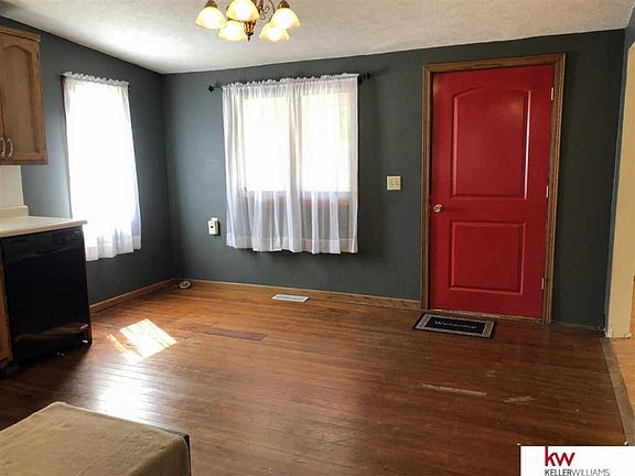 5th image of 314 W Elm St