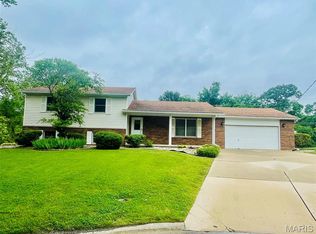19 Carol Lee Dr, East Alton, IL