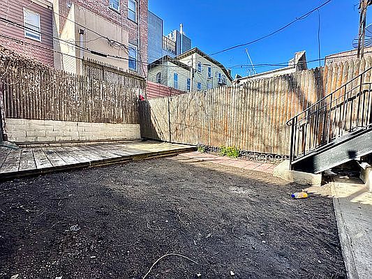 3rd image of 33A Lawton St #1
