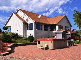 630 Lakeshore Dr, Kewaunee, WI 54216