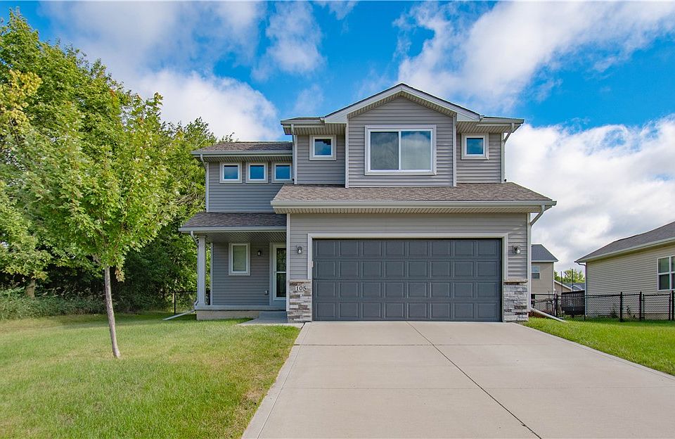 1st image of 105 SE Trillium Dr