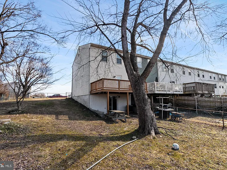 42 Holcumb Ct — Photo 35