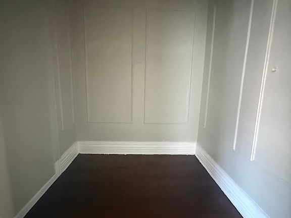 2nd image of 138 Seymour Ave #2R