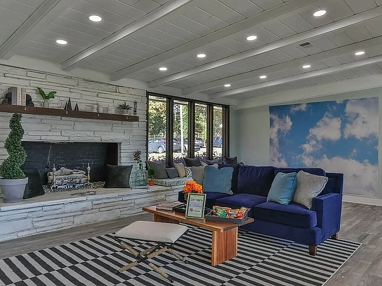 Resident Lounge