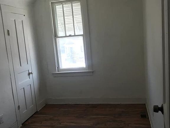 3rd image of 458 N Ogden St
