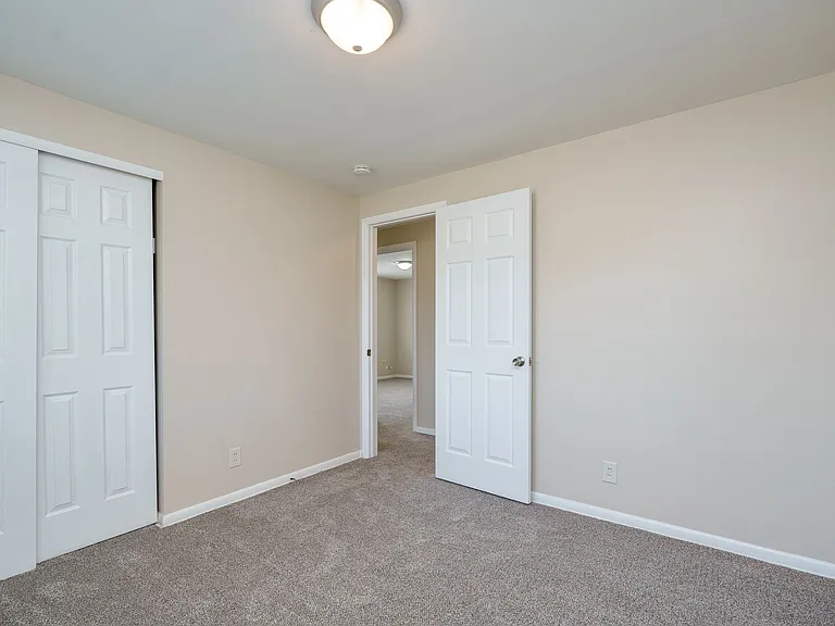1210 Rona Parkway Dr — Photo 22