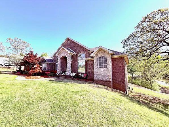 911 Fir Dr, Van Buren, AR 72956