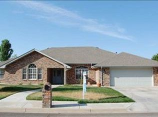 6 Granite Cir, Roswell, NM 88201
