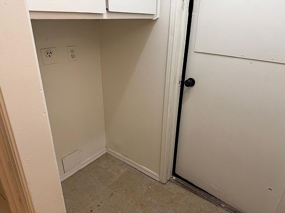 5th image of 1324 SW 77th Pl
