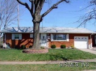 2818 Sunset Dr, Granite City, IL