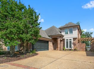 160 Summers Bay Dr, Ridgeland, MS 39157