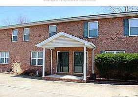 1st image of 812 Lakeview Dr