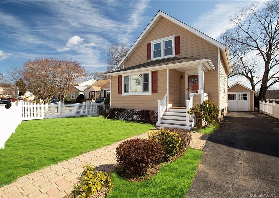 1st image of 30 Reynolds Ave