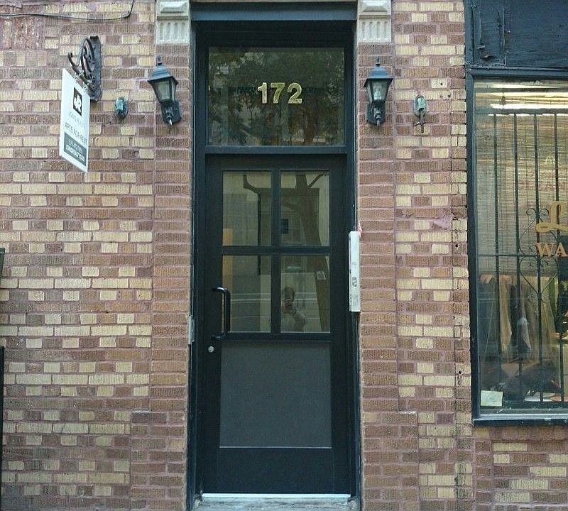 1st image of 172 Waverly Pl #3AN