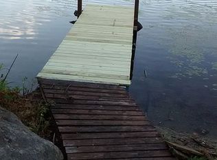 122 Crescent Lake Rd, Newport, NH 03773