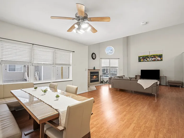 7 Sanctuary Dr — Photo 14