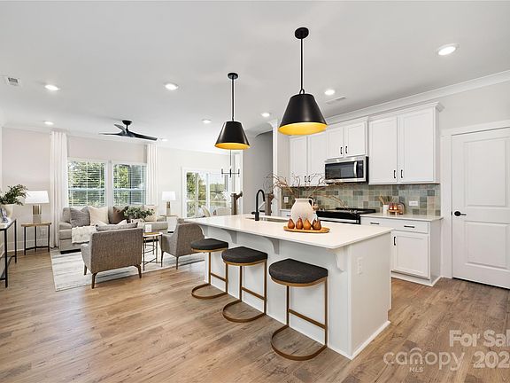 4th image of 5215 Crystal Lakes Dr #8241