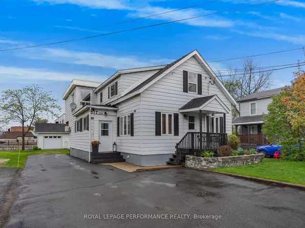 217 Nelson St E #215, Hawkesbury, ON K6A 1L6
