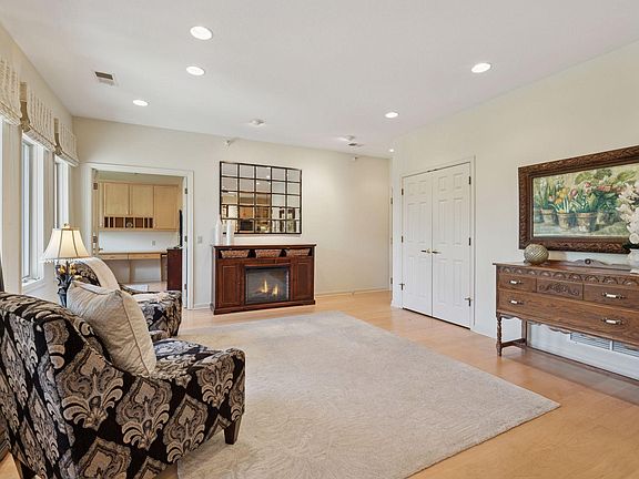 3rd image of 5120 France Ave S APT 202