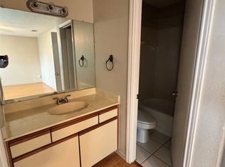 2621 Gwendolyn Ln APT A, Austin, TX 78748