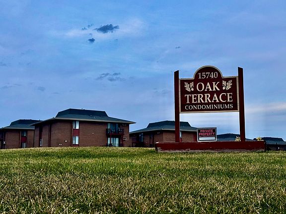 4th image of 15804 Terrace Dr Unit R03