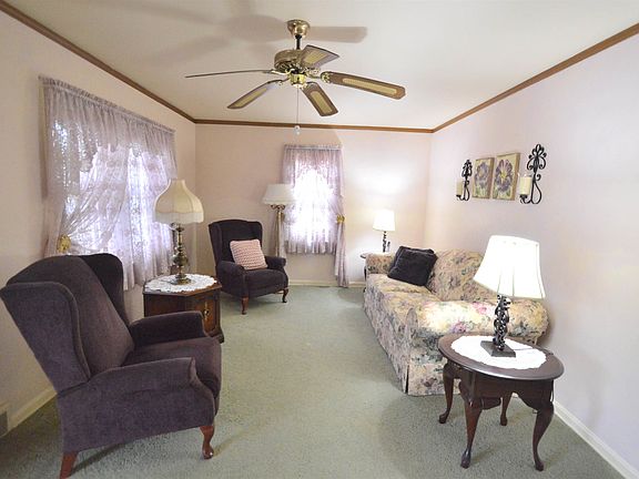3rd image of 361 Afton Ave