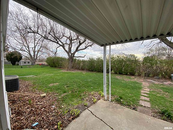 4th image of 90 Banyan Dr