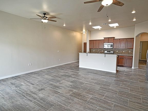 5th image of 4350 Malaga St