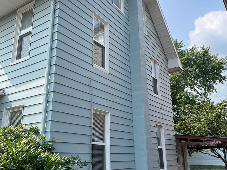 1148 Memorial Ave — Photo 29