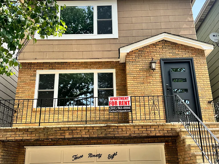 398 Ege Ave #1 — Photo 10
