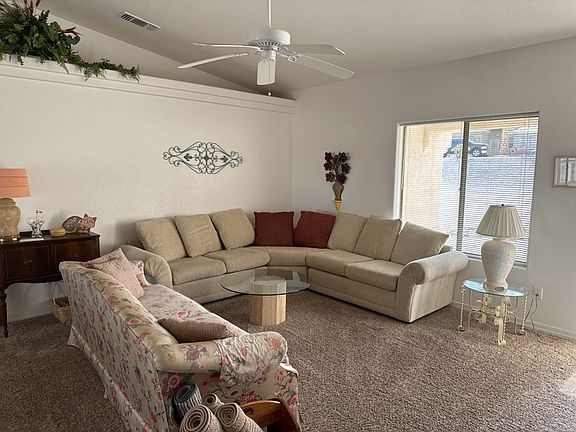 3rd image of 2831 Janet Dr