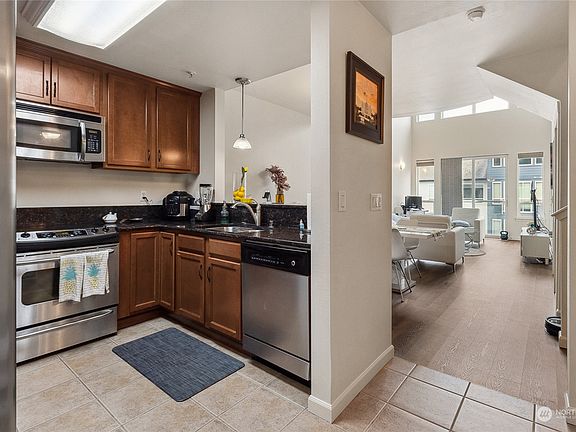 2nd image of 2424 S 41st St APT 554B