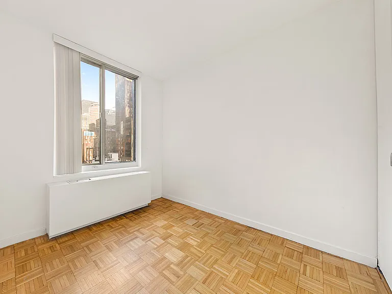 145 E 48th St #14B — Photo 7