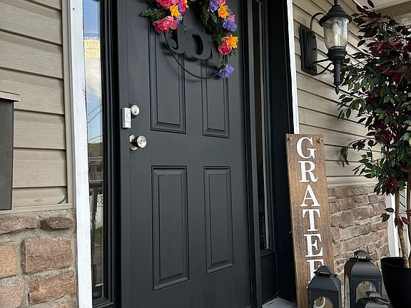 3rd image of 1124-1126 Brock St