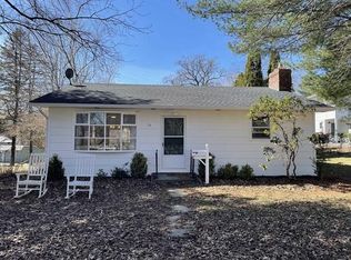 24 Elizabeth St, Red Hook, NY 12571