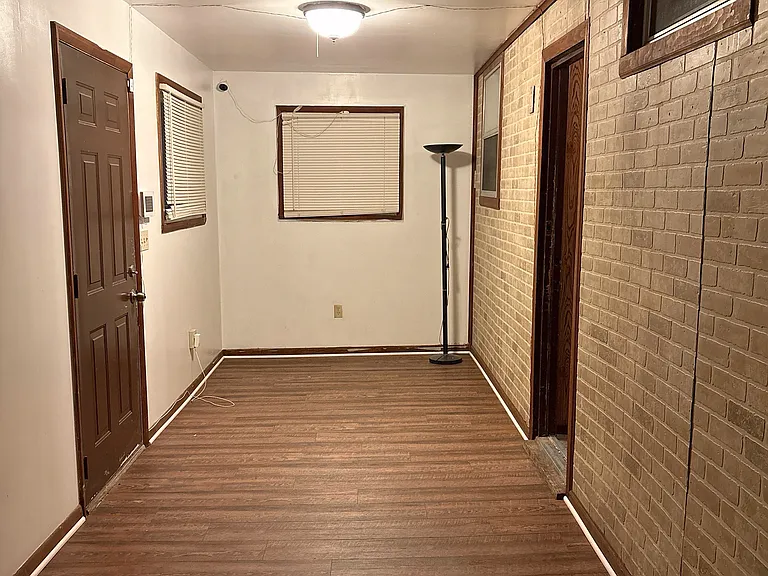 68 N Edith St — Photo 15
