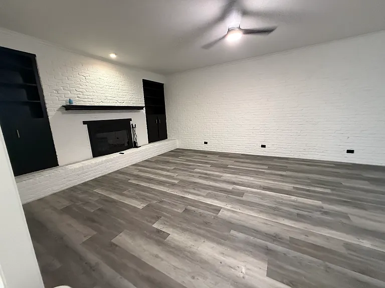12391 Pioneer Dr — Photo 3