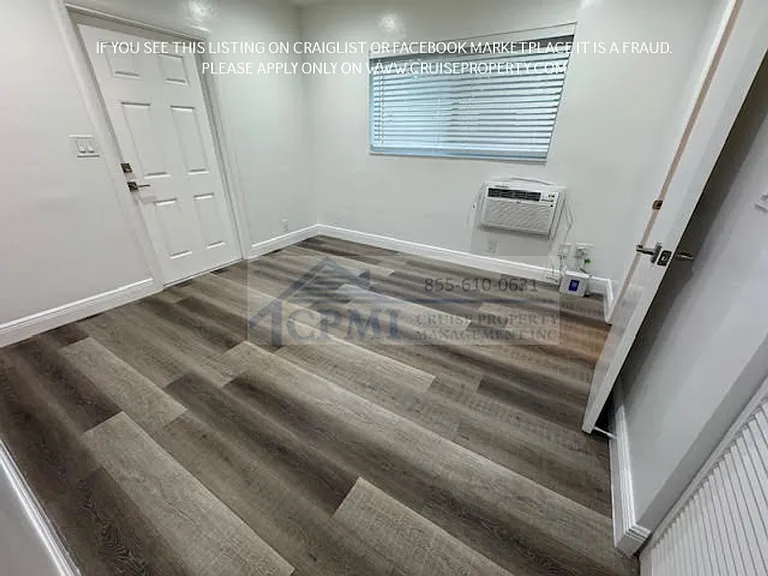 9 SW 10th St — Photo 22